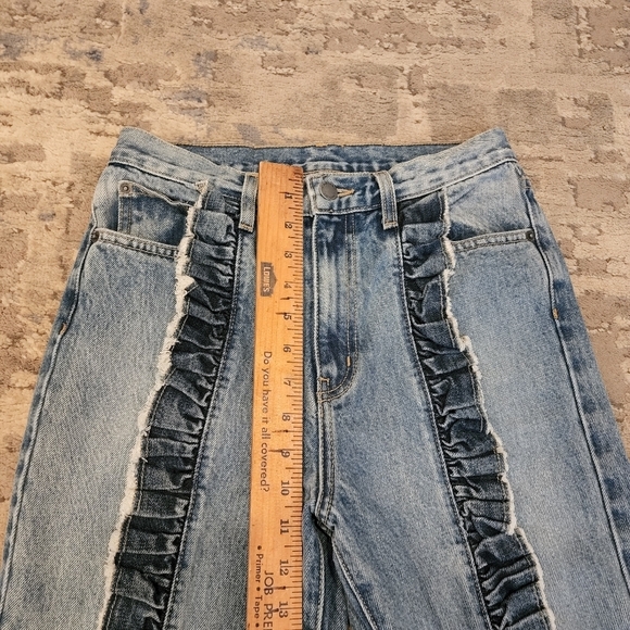 Carmar Ruffle Ursula Jeans Size 27 - Picture 14 of 15